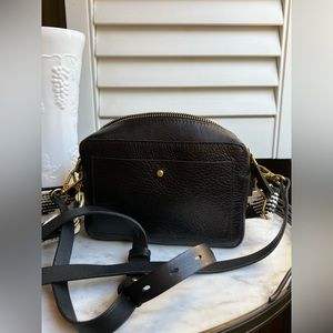 Madewell black crossbody bag with wide shoulder strap